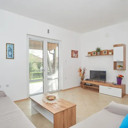 Holiday home Bulgariavilla - Gardenia Bryastovets